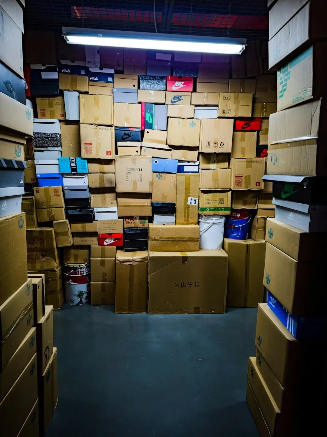 Selling on Amazon FBA in 2026: The Fees and Mistakes That Eat Your Margin