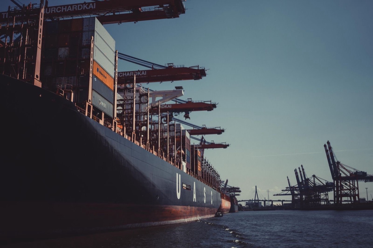 Choosing a Freight Forwarder When You Use a 3PL