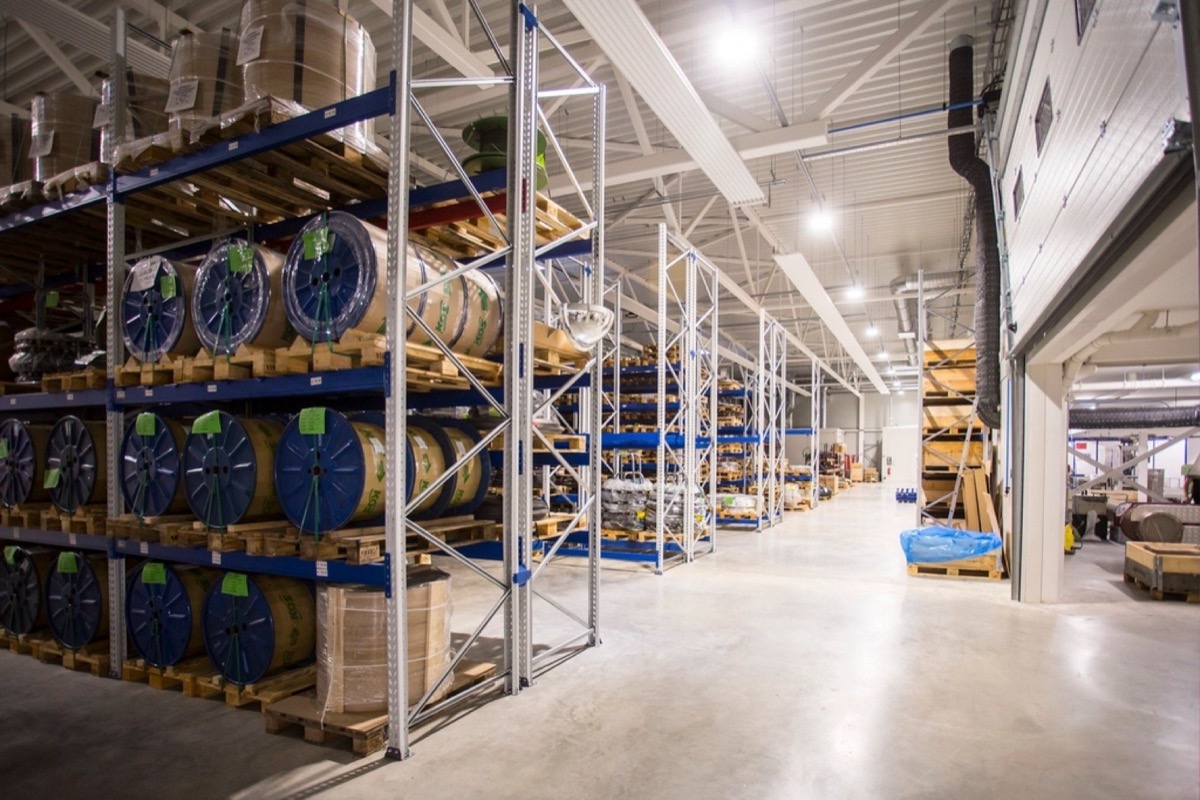 Buying Heavy-Duty Truck Parts in Washington: Availability Beats Price